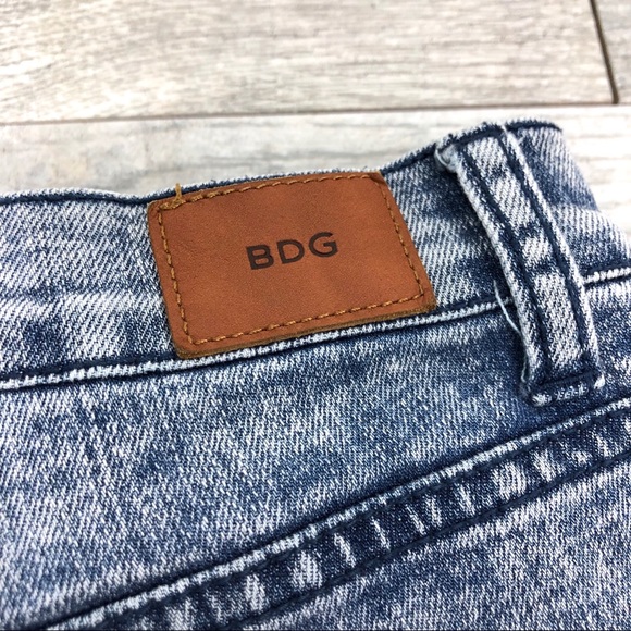 Sold🥀 UO BDG High Rise Twig Ankle Skinny Jeans - Picture 6 of 8